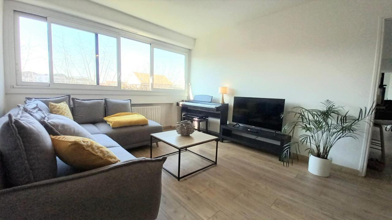 Magnifique Cocon - Metro A Republique - 2 Belles Chambres Avec Dressings - Wifi Gratuit - Netflix - Au Calme Absolu - Lumineux - Jardin Arbore Partage Dans La Residence Villeurbanne Eksteriør billede