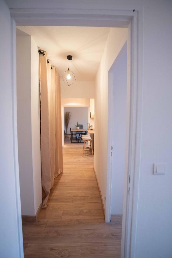 Magnifique Cocon - Metro A Republique - 2 Belles Chambres Avec Dressings - Wifi Gratuit - Netflix - Au Calme Absolu - Lumineux - Jardin Arbore Partage Dans La Residence Villeurbanne Eksteriør billede